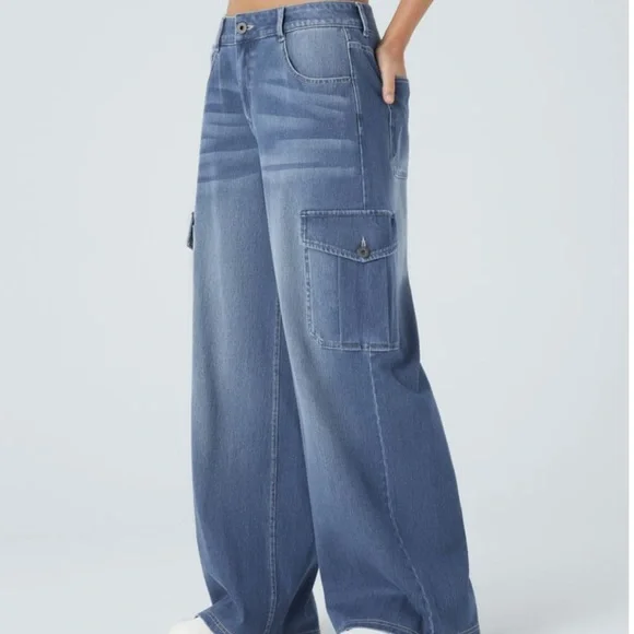 #007 Wide-Leg Blue Jeans - Picture 1 of 4